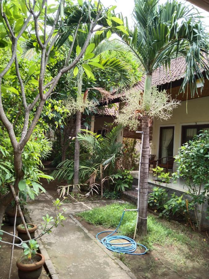 Pondok Aldi Hostel อาเม็ด ภายนอก รูปภาพ