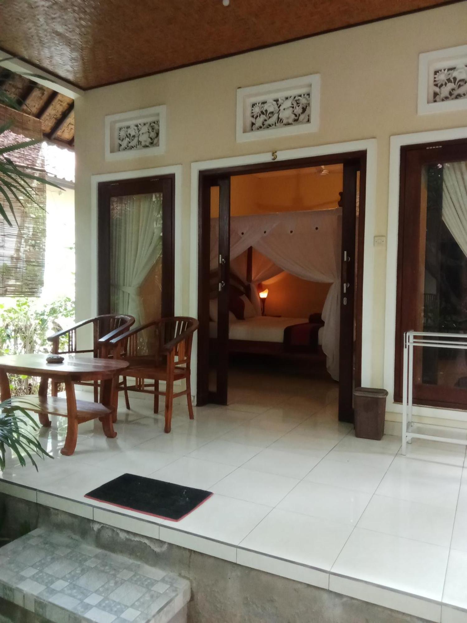 Pondok Aldi Hostel อาเม็ด ภายนอก รูปภาพ
