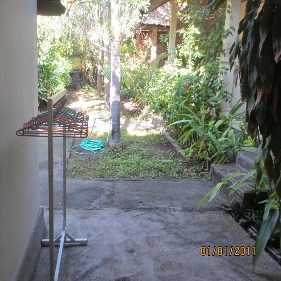 Pondok Aldi Hostel อาเม็ด ภายนอก รูปภาพ