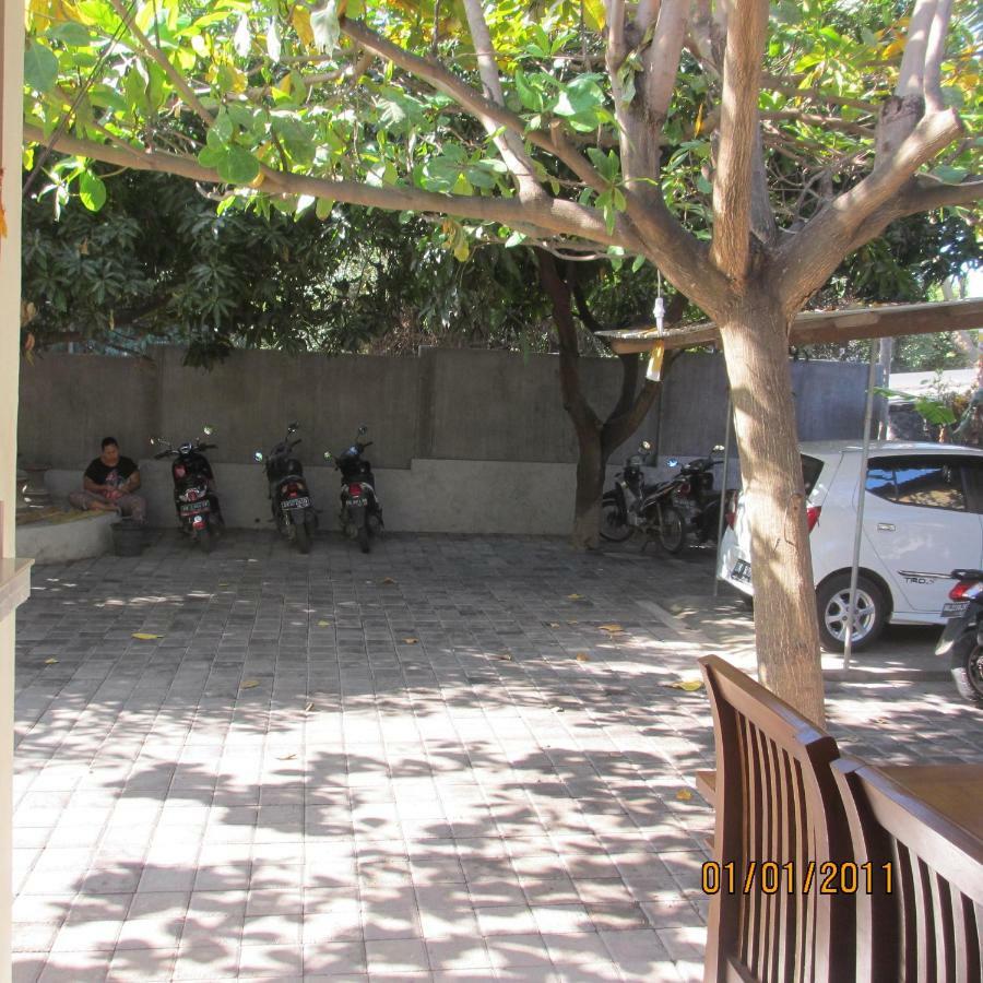 Pondok Aldi Hostel อาเม็ด ภายนอก รูปภาพ